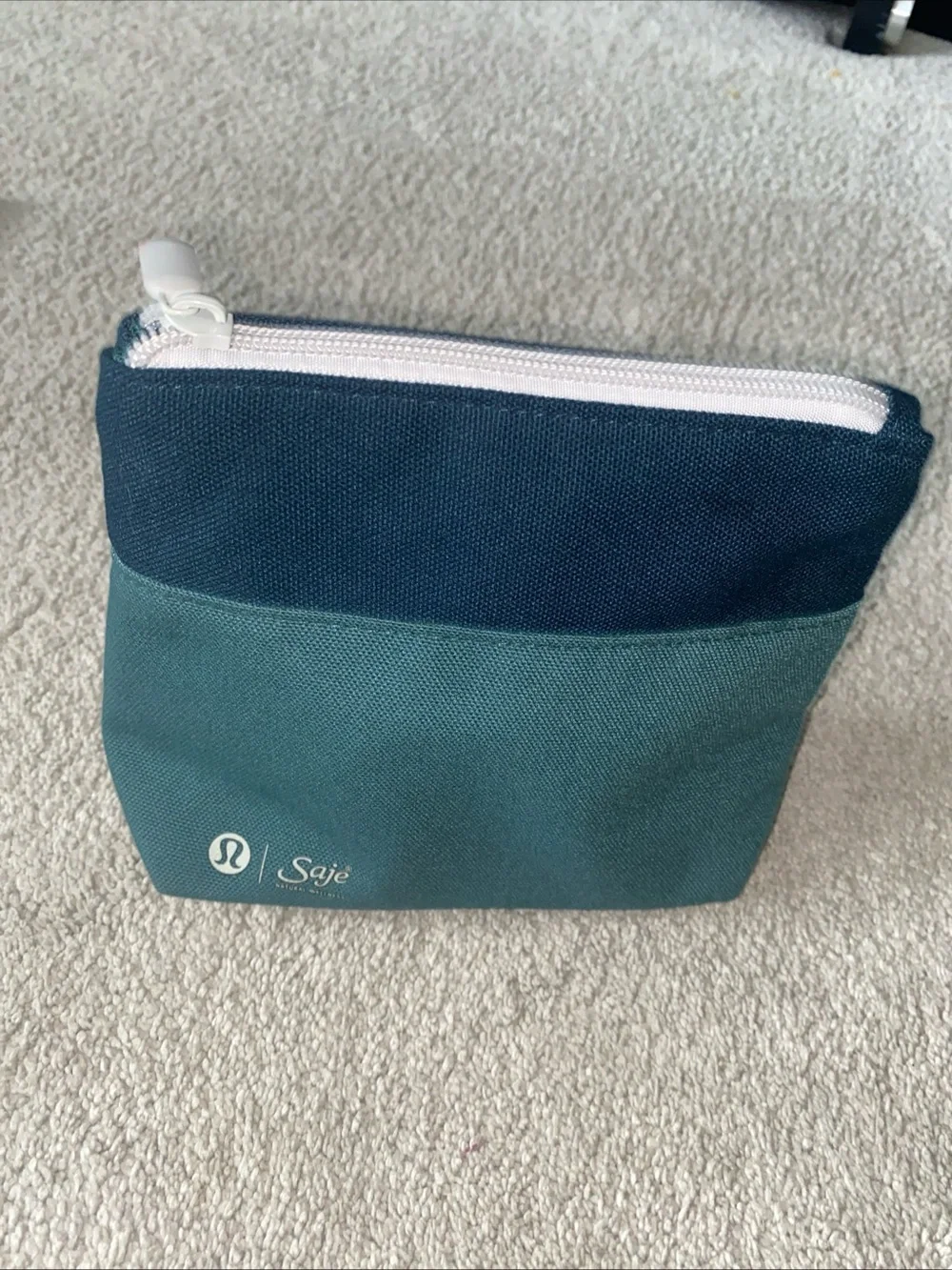 Lululemon x Saje Wellness canvas zipper pouch in green and blue‎
